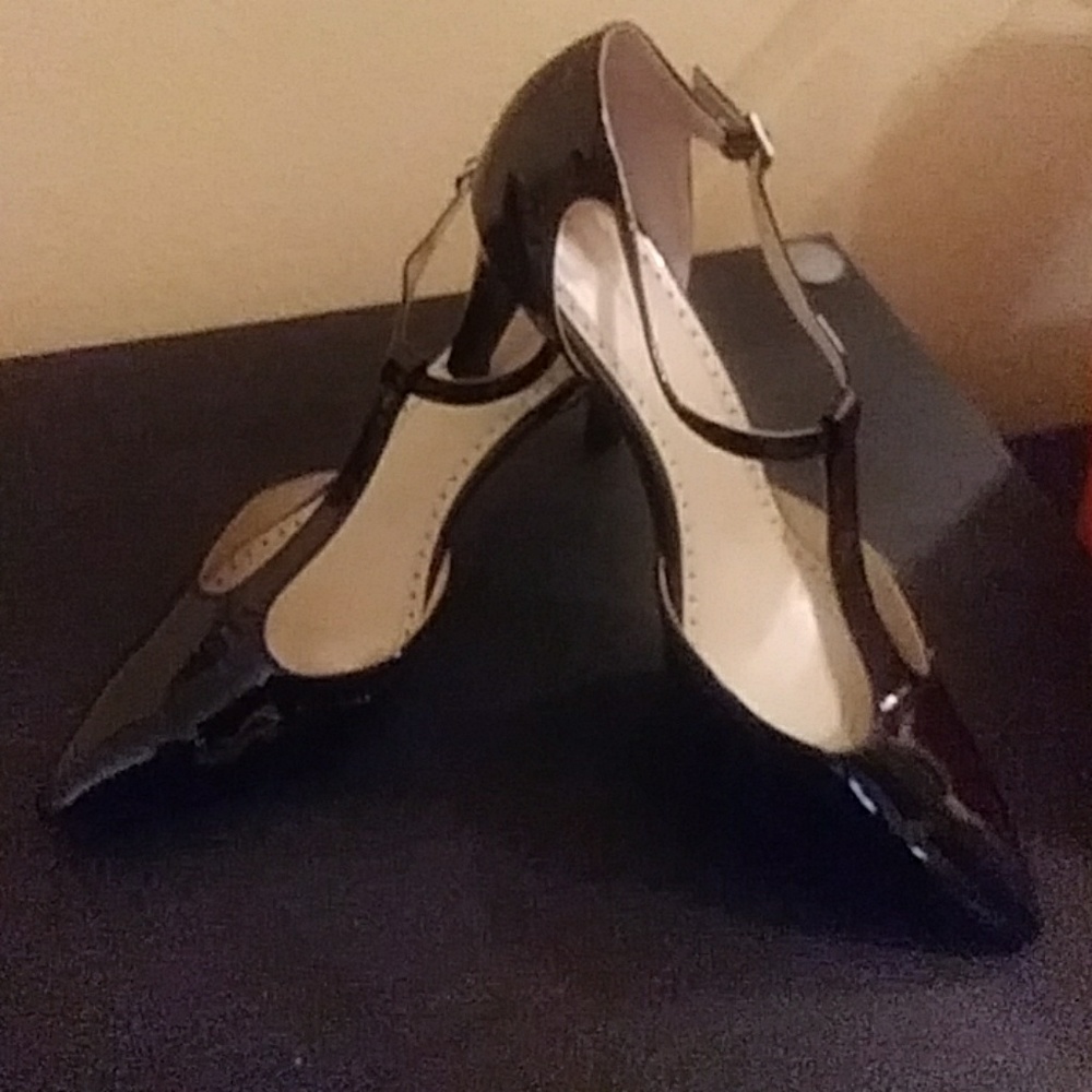 Black dressy shoes